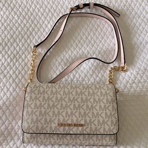 Michael Kors Crossbody Bag